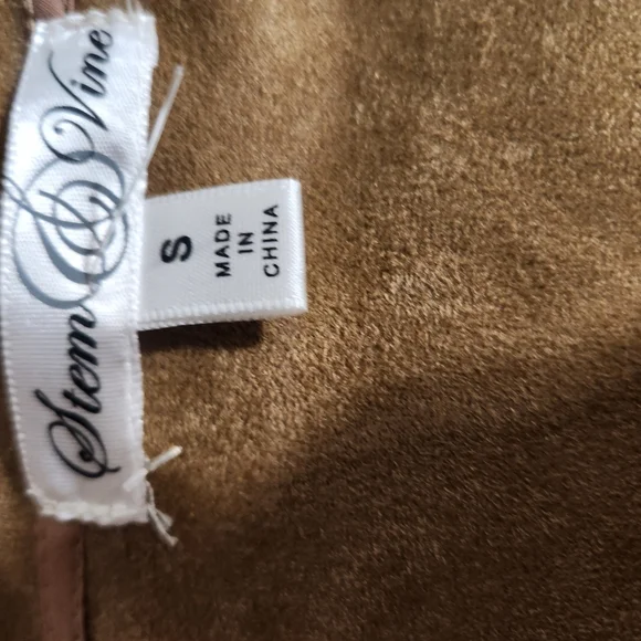 Vest, ultrasuede, with fringe. small - Picture 3 of 4